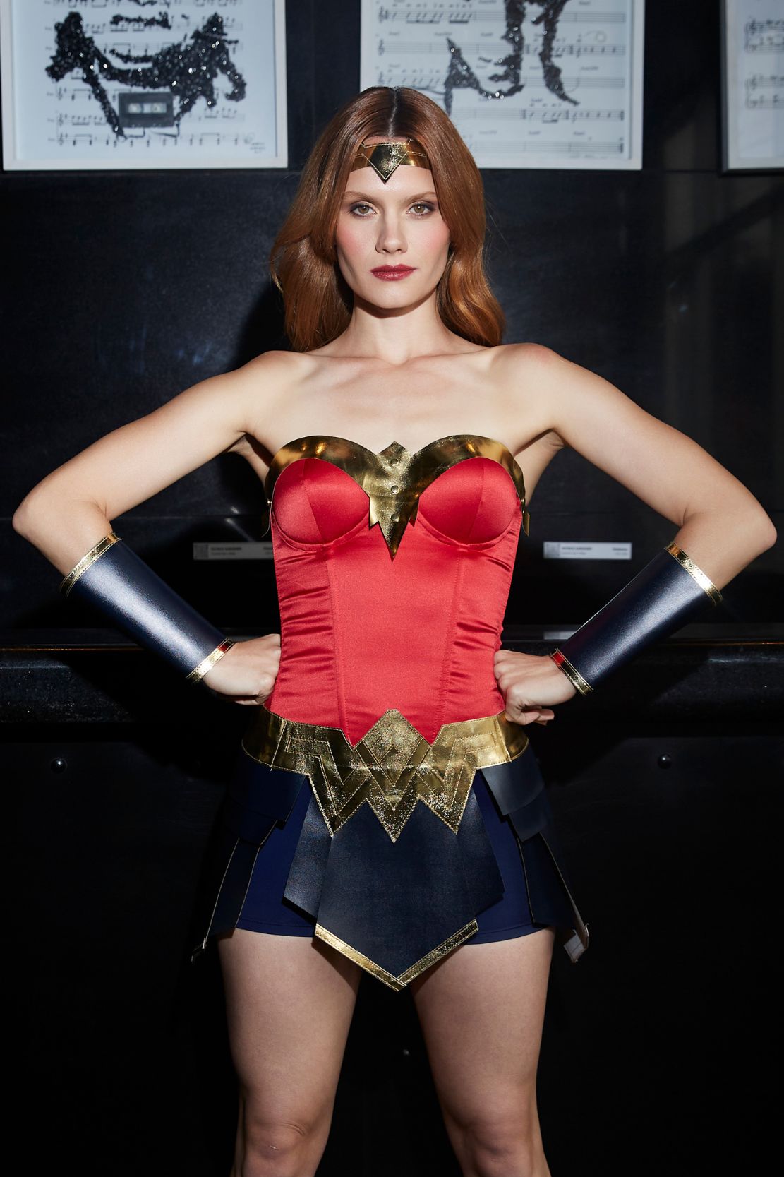 MUJER MARAVILLA DIVINA