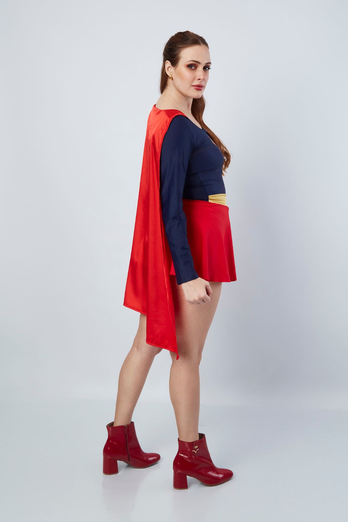 SUPERGIRL SEXY